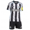 Maglie da calcio Newcastle United Prima Maglia Bambino 2025-26 Manica Corta + Pantaloni corti)